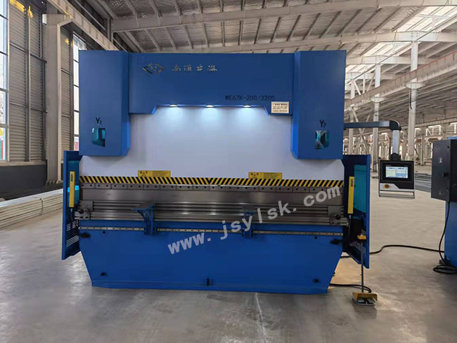 WE67K-200/3200數(shù)控折彎機(jī) WE67K-200/3200數(shù)控折彎機(jī)
